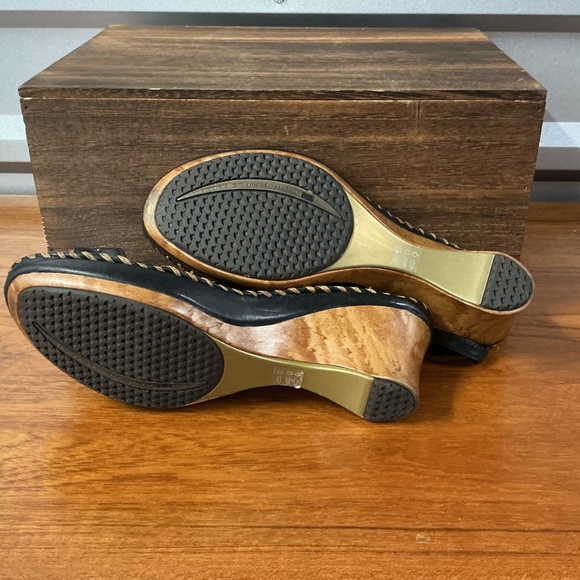 Ariat Women Black Leather Wedge Sandals Strappy Slingback Open Toe Size 10 - Picture 8 of 9